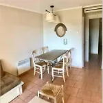 Apartman De Standing Face A La Baie De St-tropez, Vue Mer, Jardin Et Piscine. *