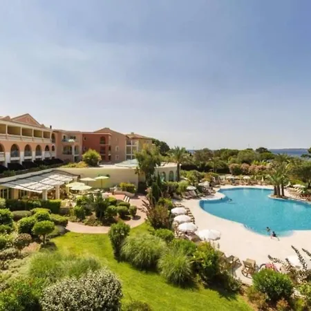 De Standing Face A La Baie De St-tropez, Vue Mer, Jardin Et Piscine.