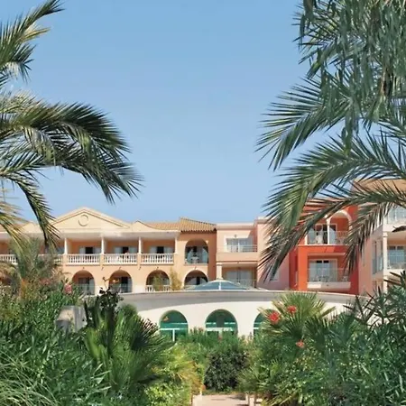De Standing Face A La Baie De St-tropez, Vue Mer, Jardin Et Piscine.
